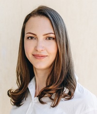 Анна Караулова